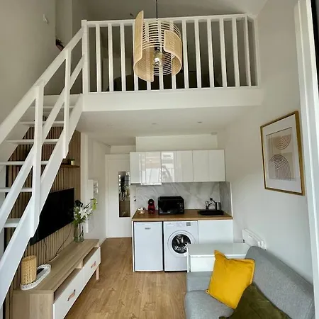 Duplex Cosy Hyper Centre